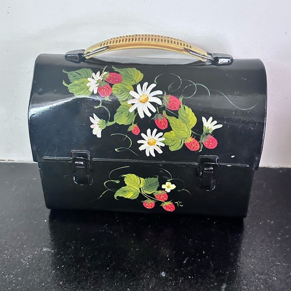 Vintage Miniature Decoration Violin in Case 2.5” X7” - Picture 6 of 6